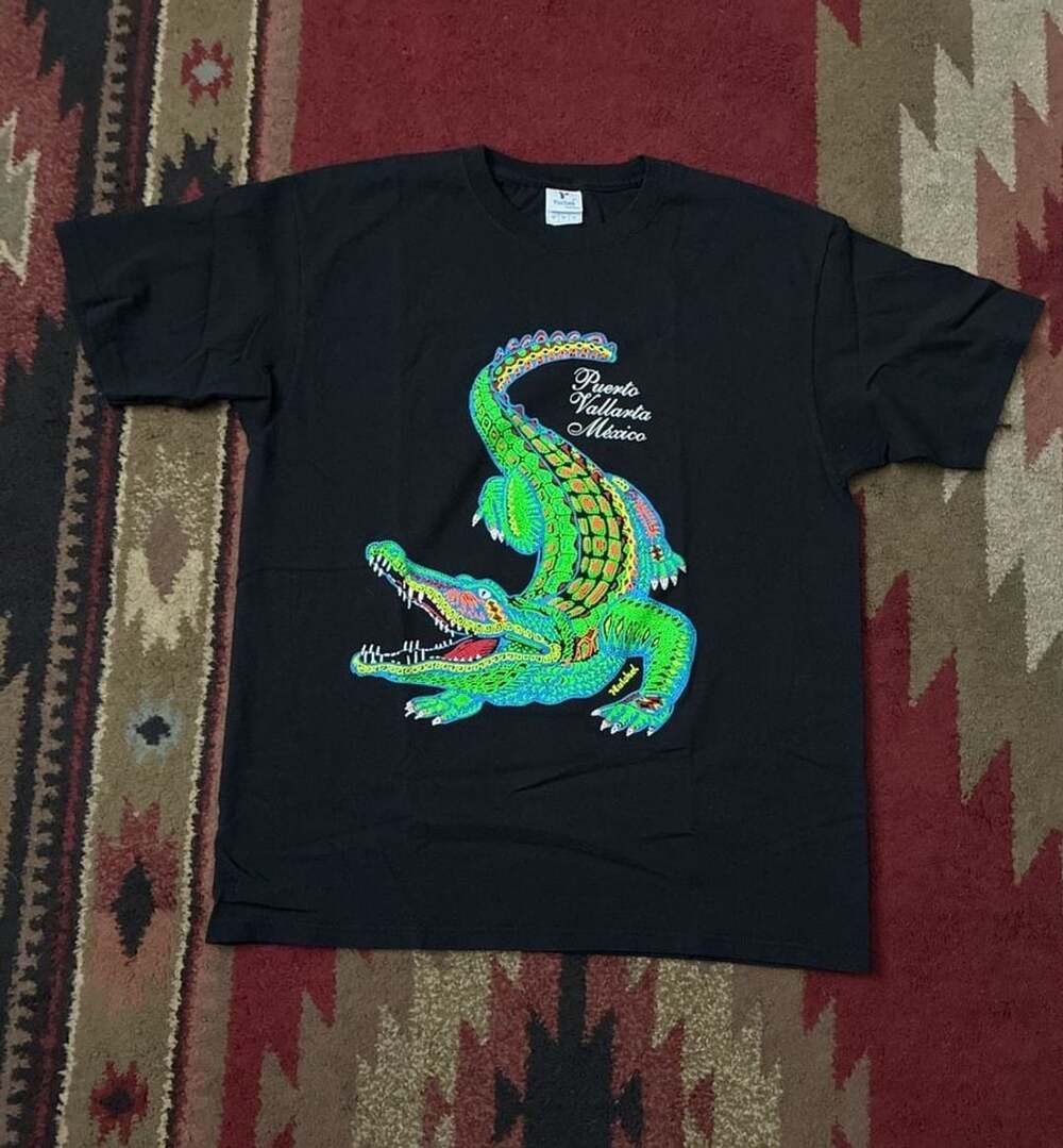Yazbek Puerto Vallarta Mexico Huichol Art Crocodile Alligator Graphic Black T-Sh